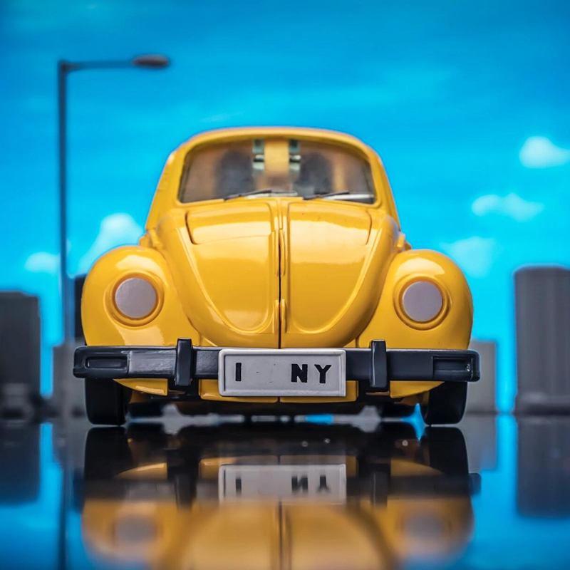 甲壳虫大黄蜂变形玩具