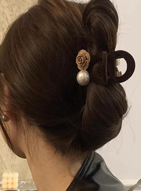 干枯玫瑰色黑色植绒鲨鱼夹2024新款高级感抓夹八字发量少发饰小号