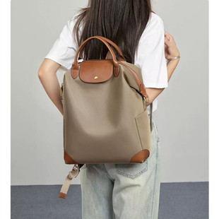 高级感双肩包通勤电脑包轻便大容量尼龙背包商务出差包2025新款