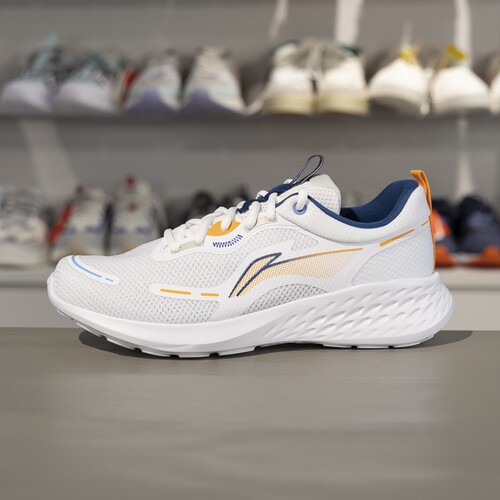 李宁男子跑鞋轻便透气