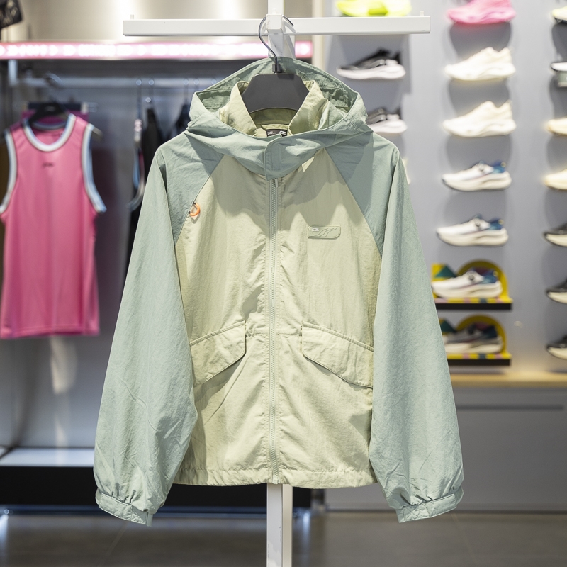 李宁运动风衣防泼水防风