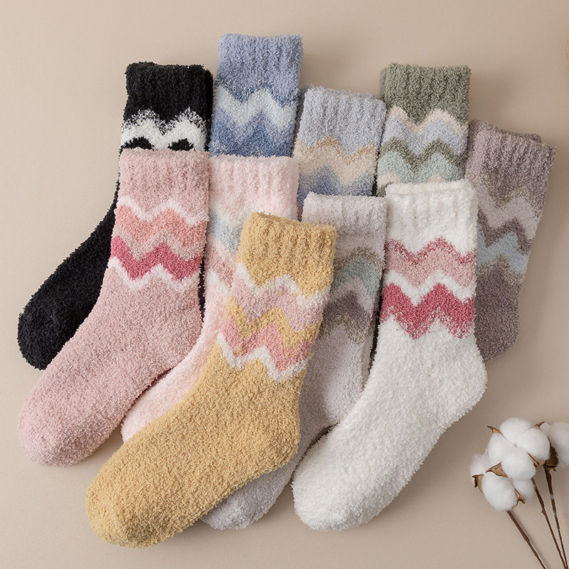 珊瑚绒冬季加厚睡眠袜子