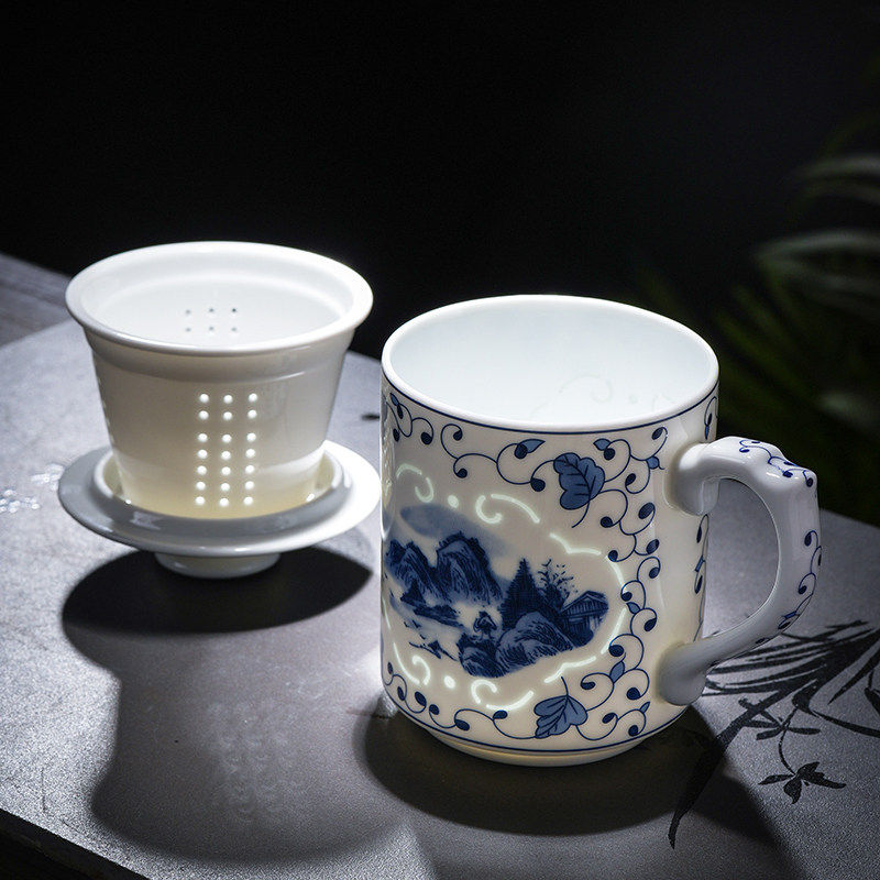 景德镇青花玲珑茶杯带过滤家用办公盖陶瓷泡茶杯会议杯礼盒礼品杯