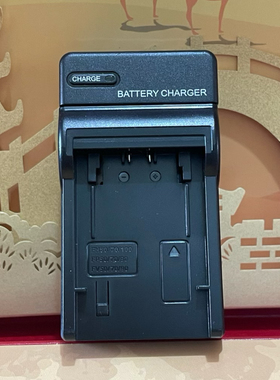 索尼NP-FV50 FV70 100 CX290E CX390 PJ510 XR260 VG10电池充电器