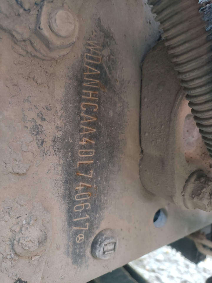 12月30日石家庄三一牌大型汽车一批网络拍卖公告