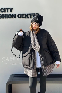 欧洲站2025冬季新款时尚格子拼接绗线羽绒服女短款黑色保暖外套