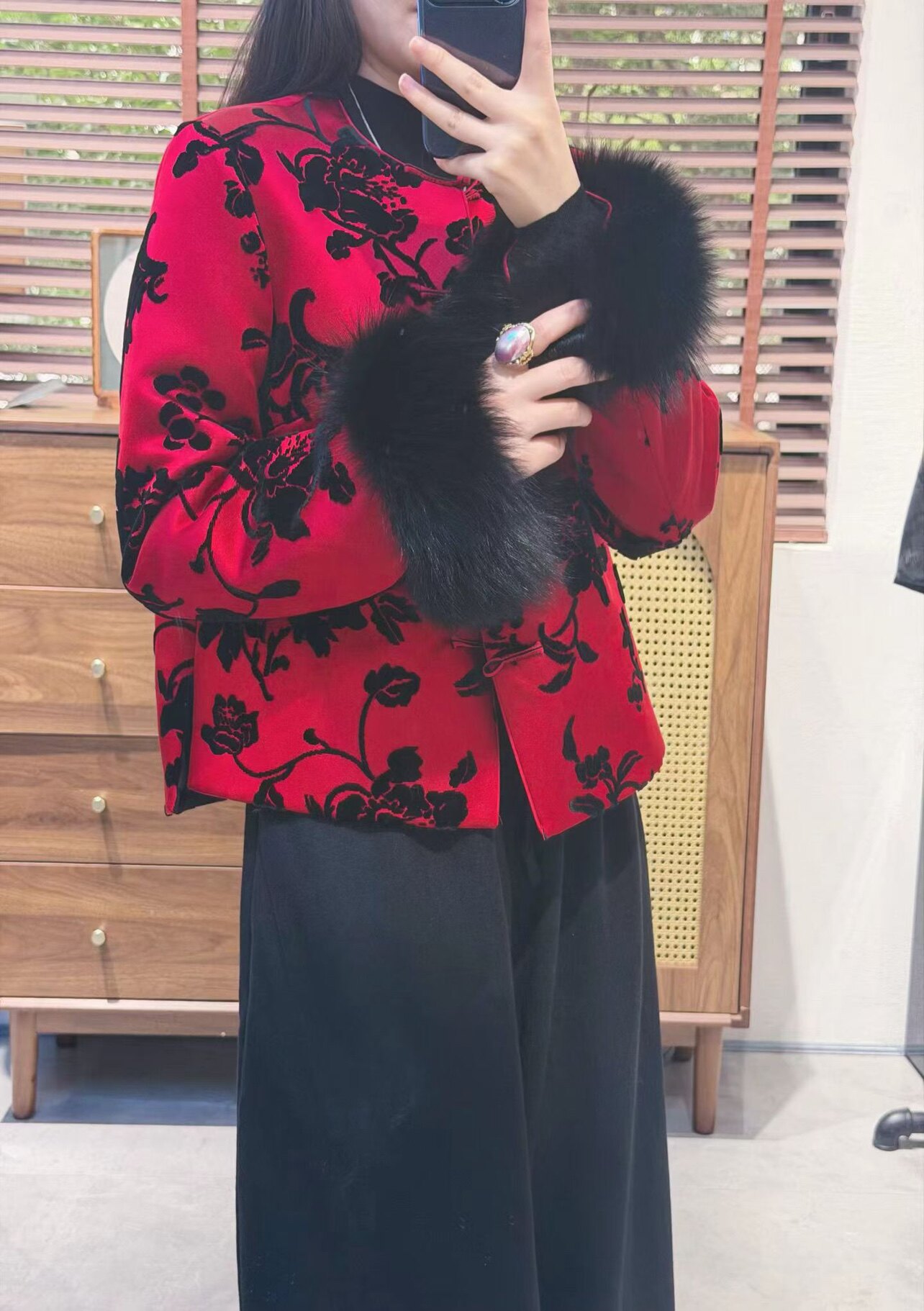 2025秋冬新款时尚圆领盘扣漳绒缎外套棉服女宽松显瘦百搭上衣