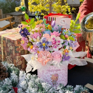 情人节礼物积木花礼玫瑰永生花束生日手工拼装女生闺蜜节日抱抱桶