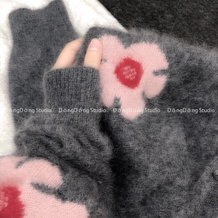 大角羊拉绒！[粉红小花]提花圆领开衫女士宽松针织毛衣外套 7199