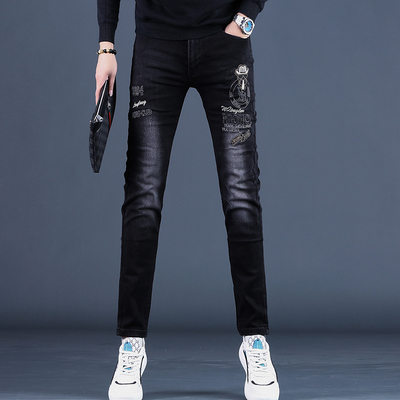 秋冬季款2025新款加绒刺绣牛仔裤男士修身休闲潮牌黑色小脚裤子潮