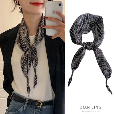黑色复古格纹春夏三角围巾女丝巾