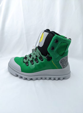 联名 adidas Stella McCartney Eulampis Boots 女户外靴 HR1540
