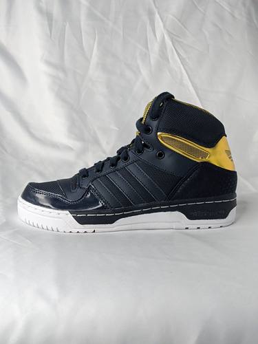 联名 adidas Originals M Attitude x Rita Ora 女休闲鞋 S81621