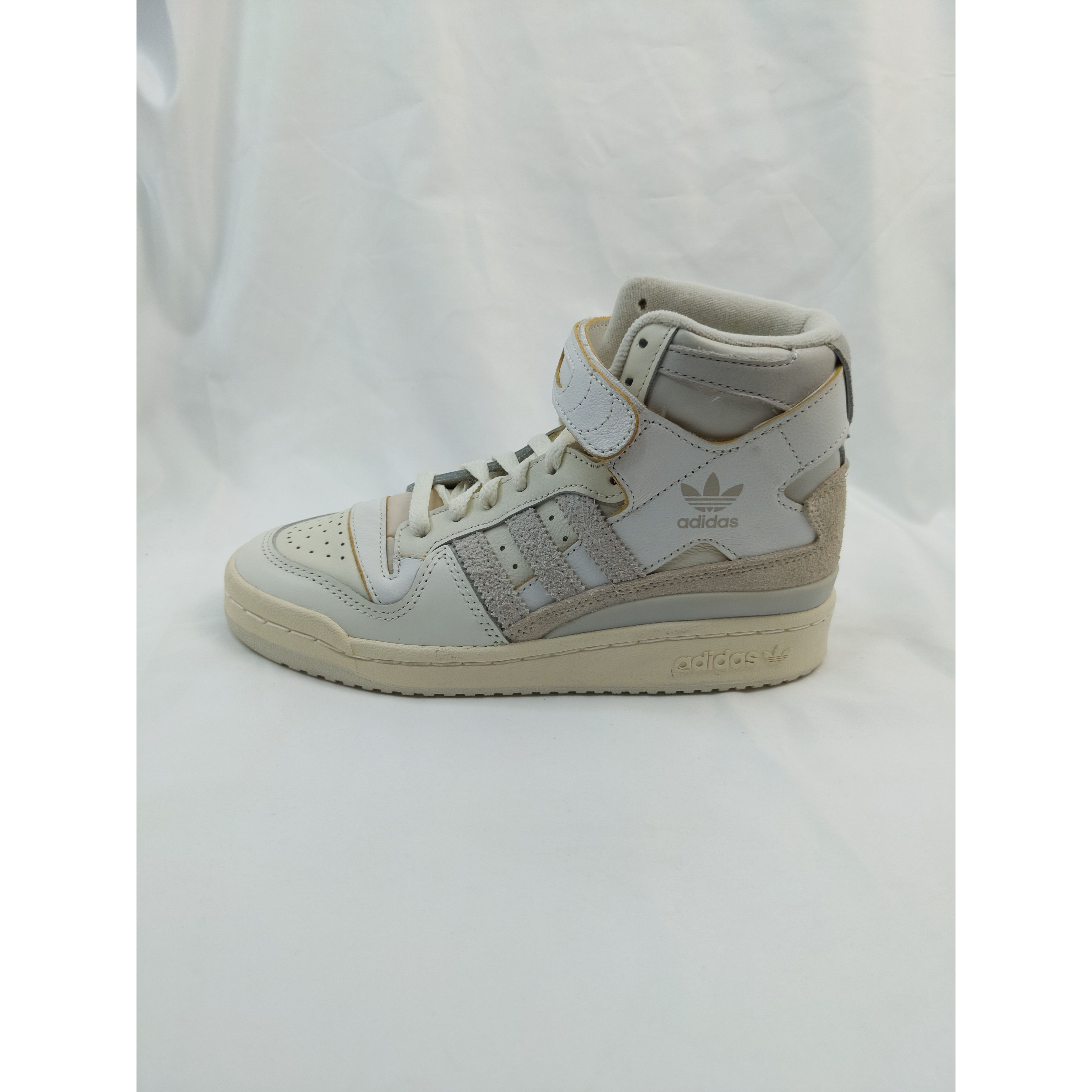 正品 adidas FORUM 84 HIGH 女子高帮复古休闲鞋 FY4576 员工内买