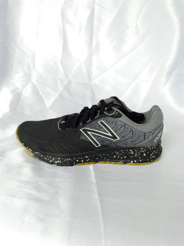 New Balance Vazee Pace V2 Style 女子男女大童跑步鞋 WPACEPJ2
