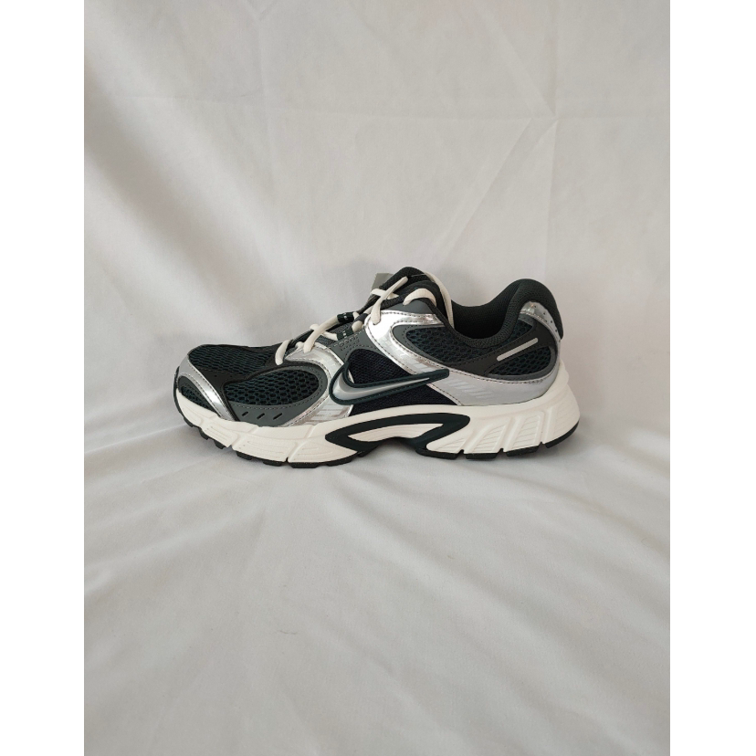 正品 Nike V5 RNR Metallic Silver 男女复古类慢跑鞋 HQ7901-300