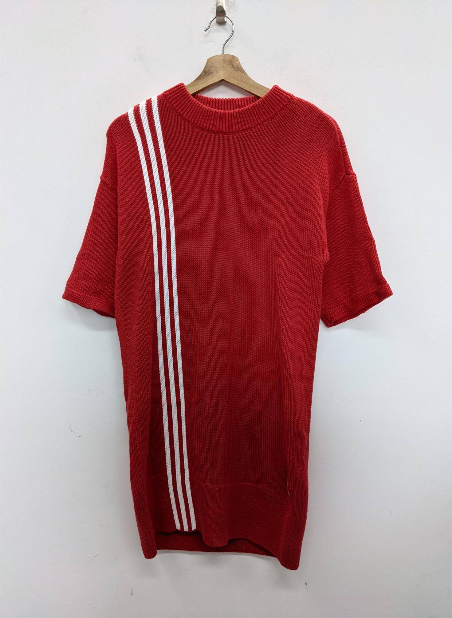 三叶草 ADIDAS SWEAT DRESS 女子针织红色毛线T恤运动长裙 FU1747