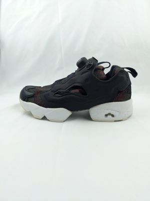 Reebok Insta Pump Fury 黑彩虹限定女子复古充气休闲跑鞋 无原盒