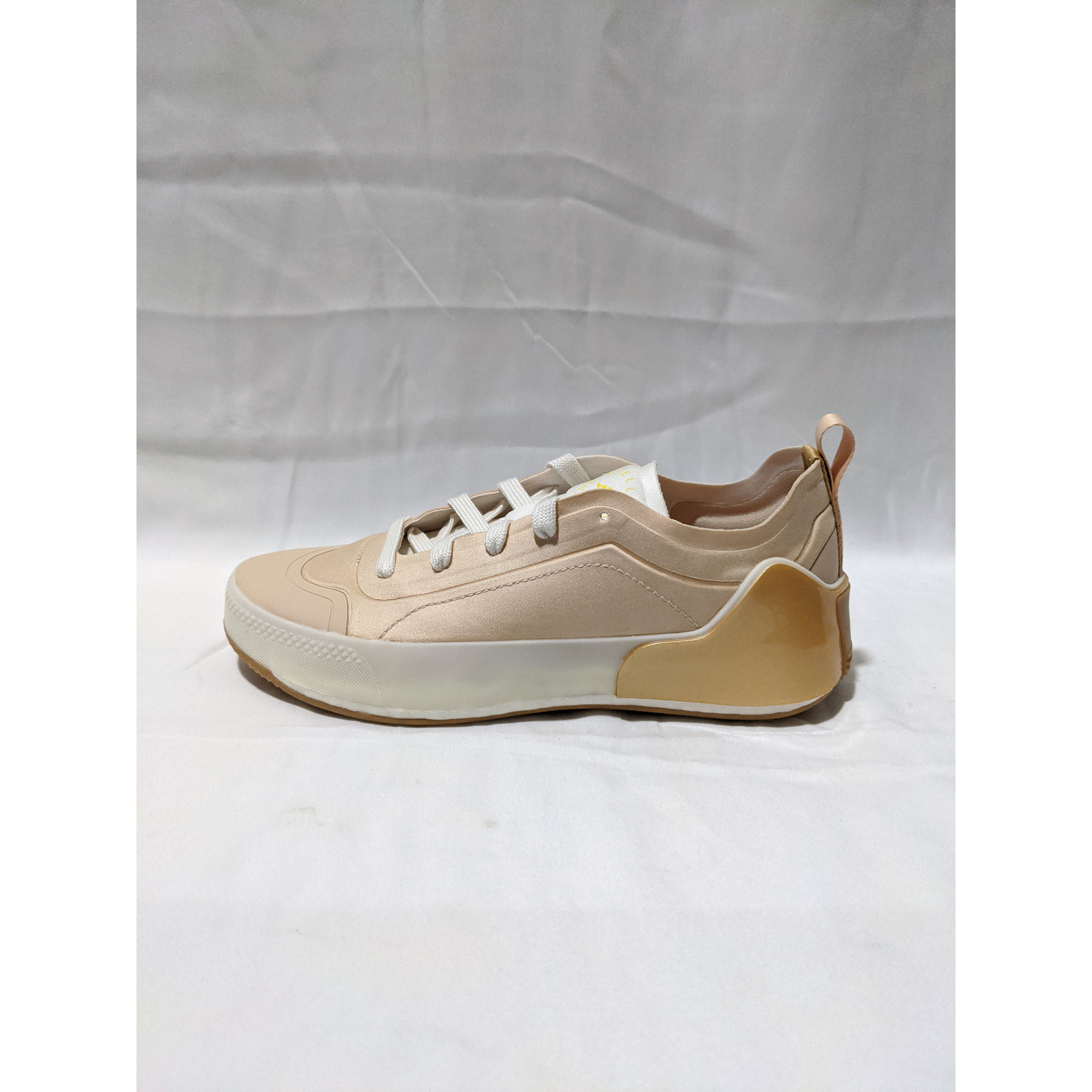 联名 adidas Stella McCartney x Treino 女子综合训练鞋 G57801