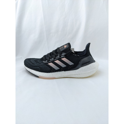 adidas UltraBoost 22 Heat.RDY 女子高端综合训练跑步鞋 H01174