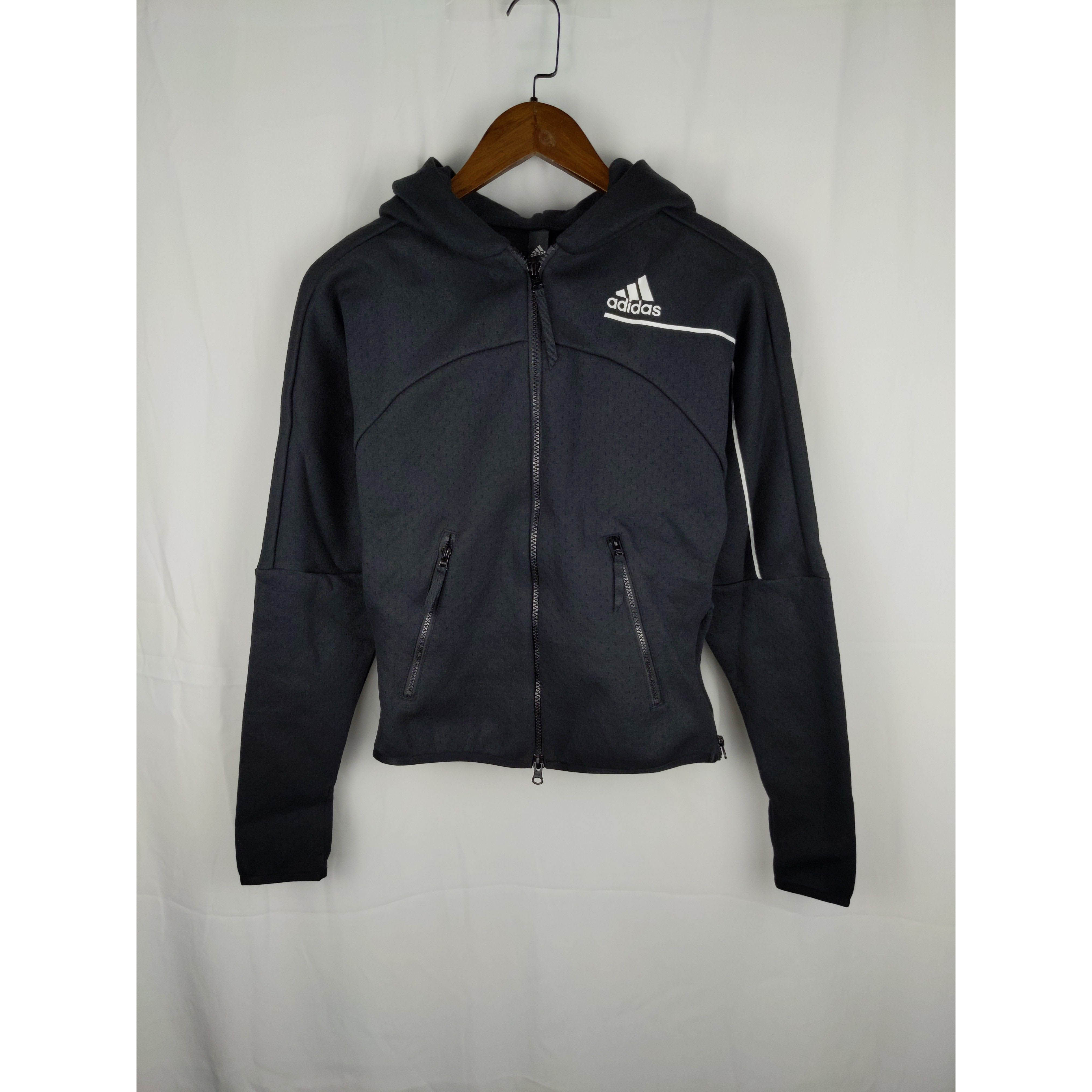 ADIDAS Z.N.E. HOODIE 女子運動雙層针织修身連帽拉鍊外套 GM3275