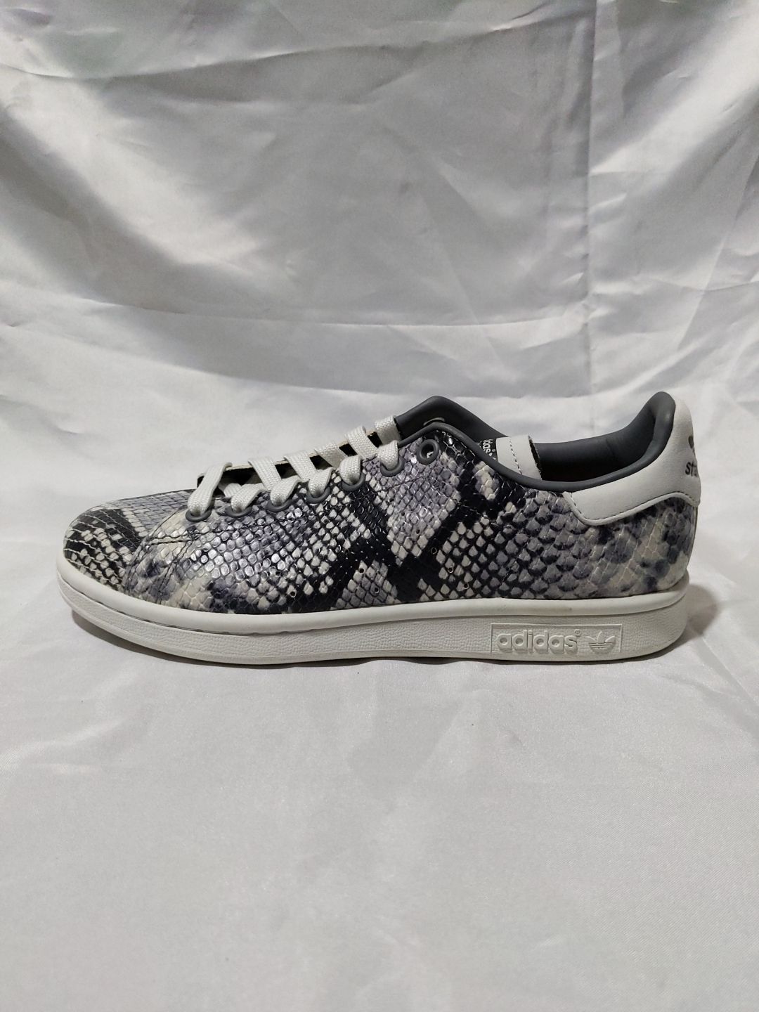 联名 adidas X Hyke AOH001 Stan Smith 蛇纹女子休闲鞋 EH0151