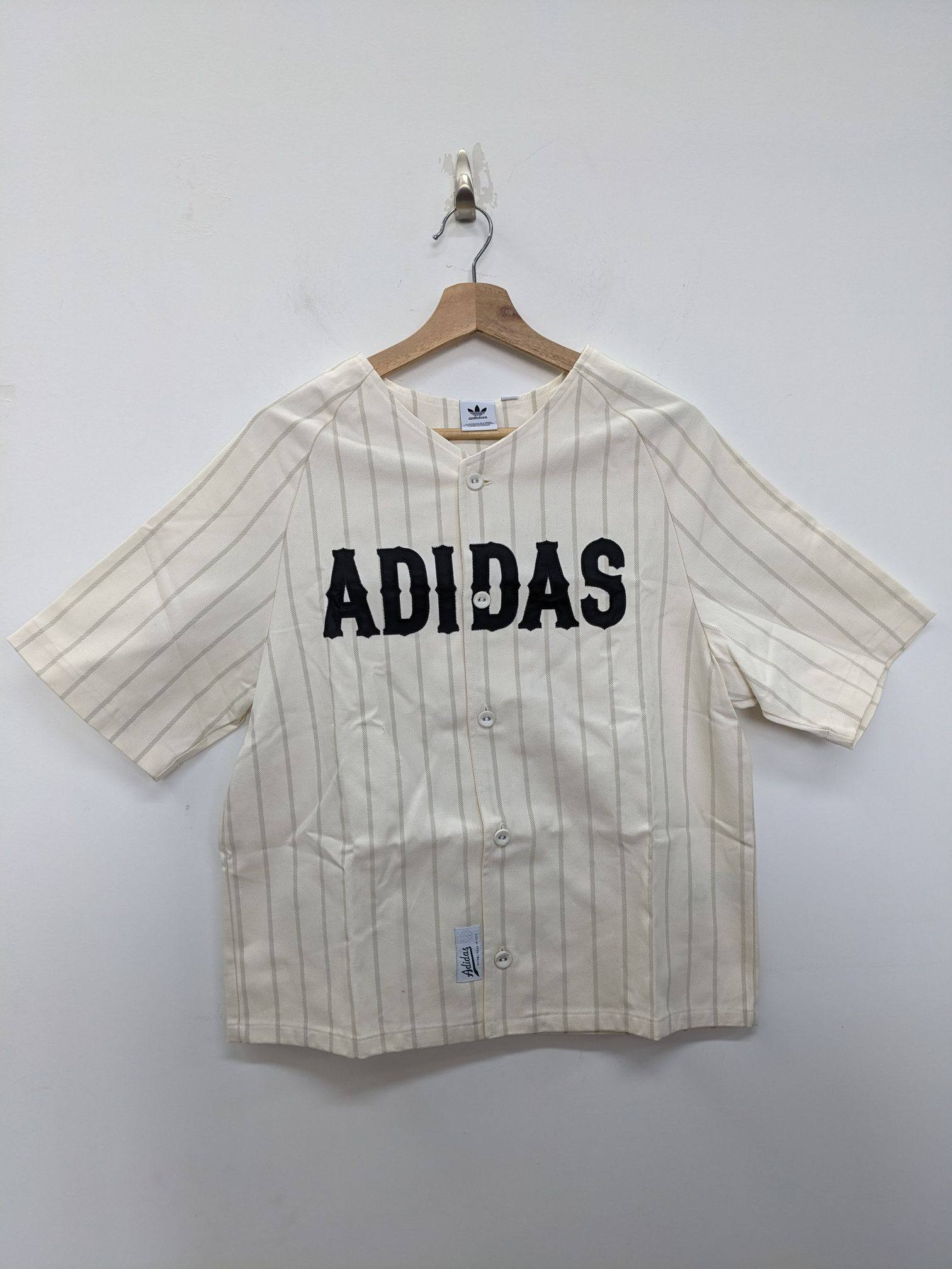 ADIDAS BASEBALL JERSEY 女子复古条纹刺绣棒球服短袖T恤 DU9895