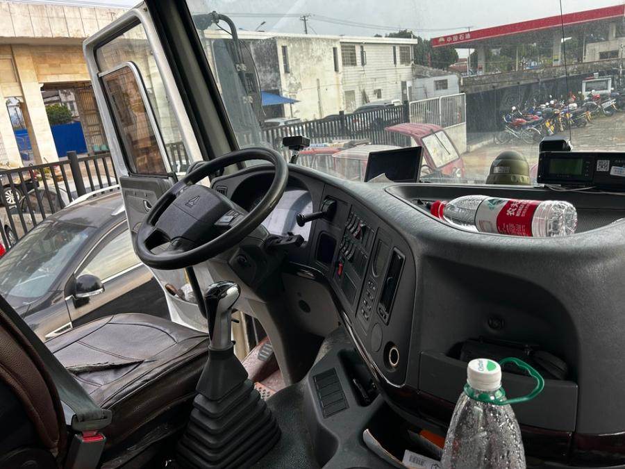 1月29日常德湘J2D697、湘J2E220、湘J2D662等中联牌重型特殊结构货车一批网络拍卖公告