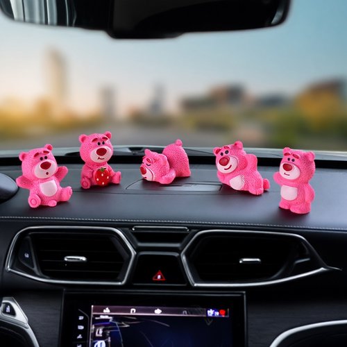 汽车摆件可爱草莓熊中控屏解压小公仔车内饰品新款网红装饰摆件
