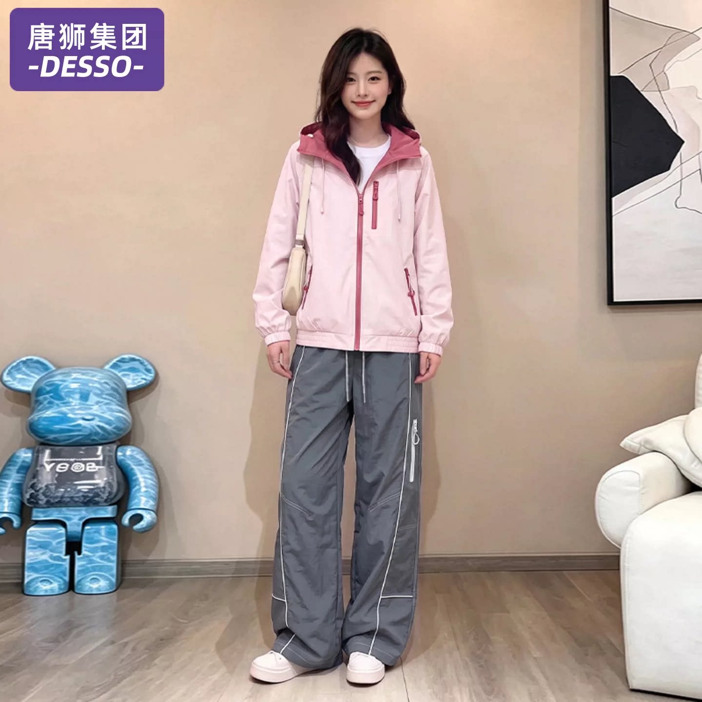 唐狮集团冲锋衣套装女款秋季2026新款多巴胺夹克外套工装裤两件套