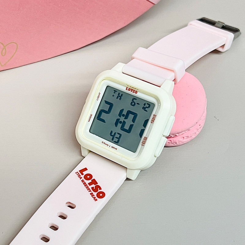 迪士尼正品草莓熊手表电子显示夜光闹钟小学初中高中女学生表硅胶