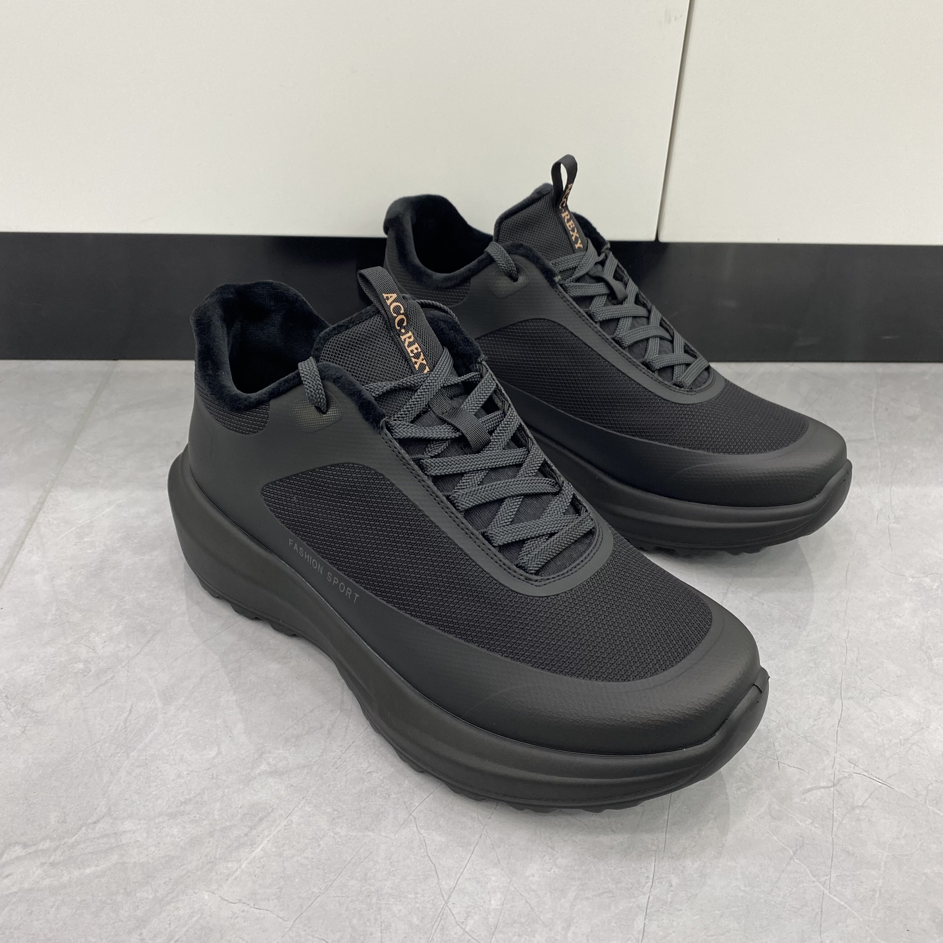 2025秋冬季男鞋防滑厚底加绒高帮休闲鞋飞织布加棉鞋高腰男棉鞋