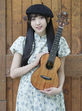 白熊音乐瑞声尤克里里初学23寸AC100/200桃花芯相思木全单实木
