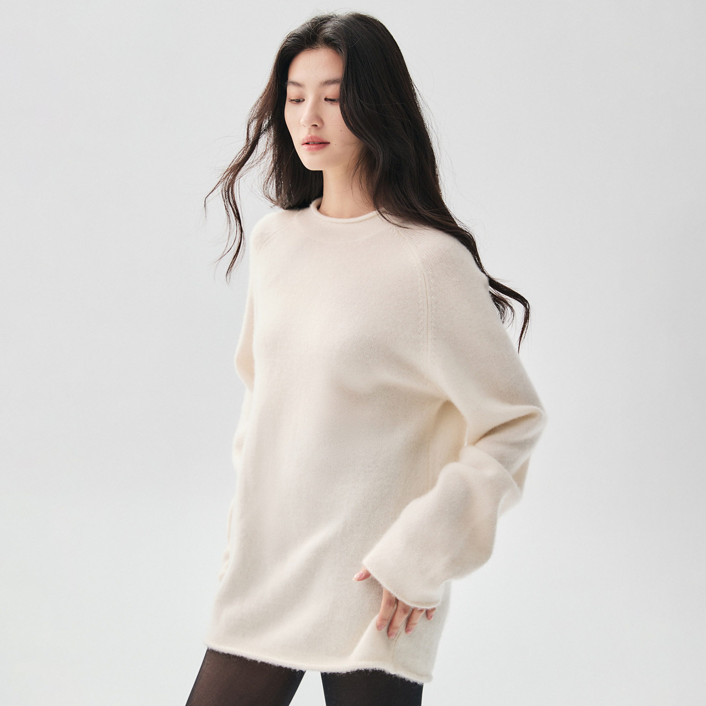 高级感半高领山羊绒衫女宽松慵懒风卷边中长款保暖遮臀毛衣打底衫