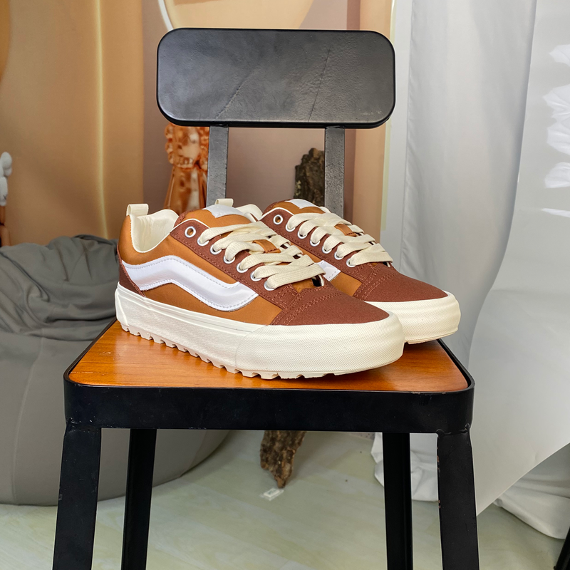 VANS范斯低帮帆布面包板鞋