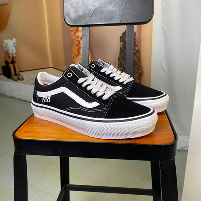 范斯Vans低帮黑白男女专业滑板鞋