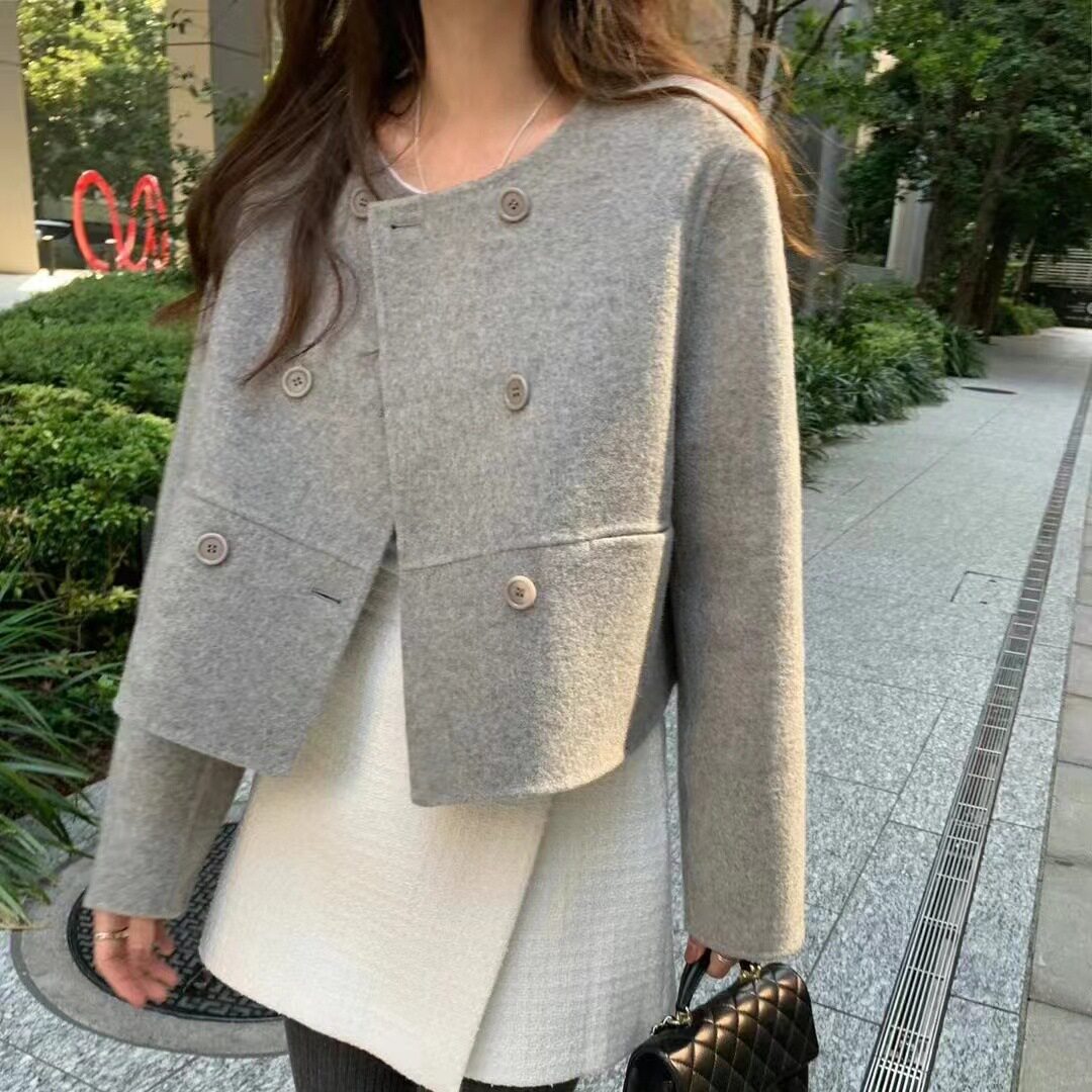 韩国chic2026秋冬新款复古气质简约圆领双排扣小个子毛呢短外套女