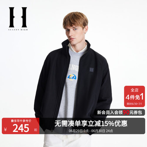 胸前皮标logo装饰，松紧底摆，按扣袖口
