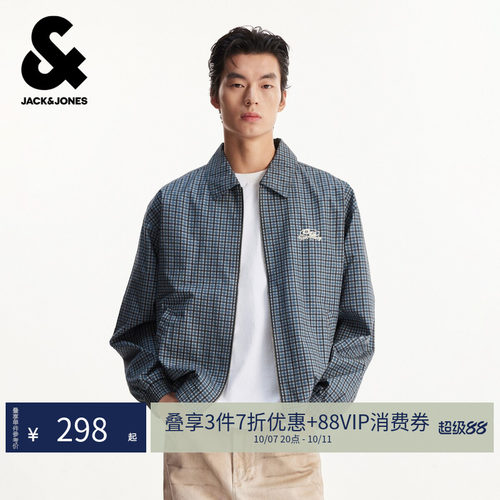 宽松版型；衬衫领型；格纹图案；拉链门襟；