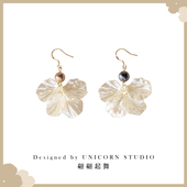 亚克力贝壳花朵耳环女气质超仙白色珠光花瓣耳坠简约时尚 贝珠耳饰