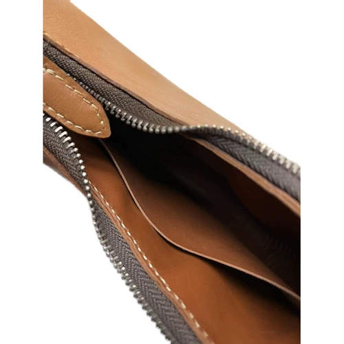 Кожаная кожа племя.