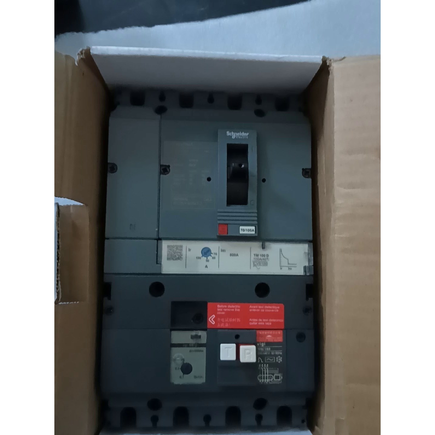 施耐德塑壳式断路器CVS100F TM100D 4P3T全新拍前请询价