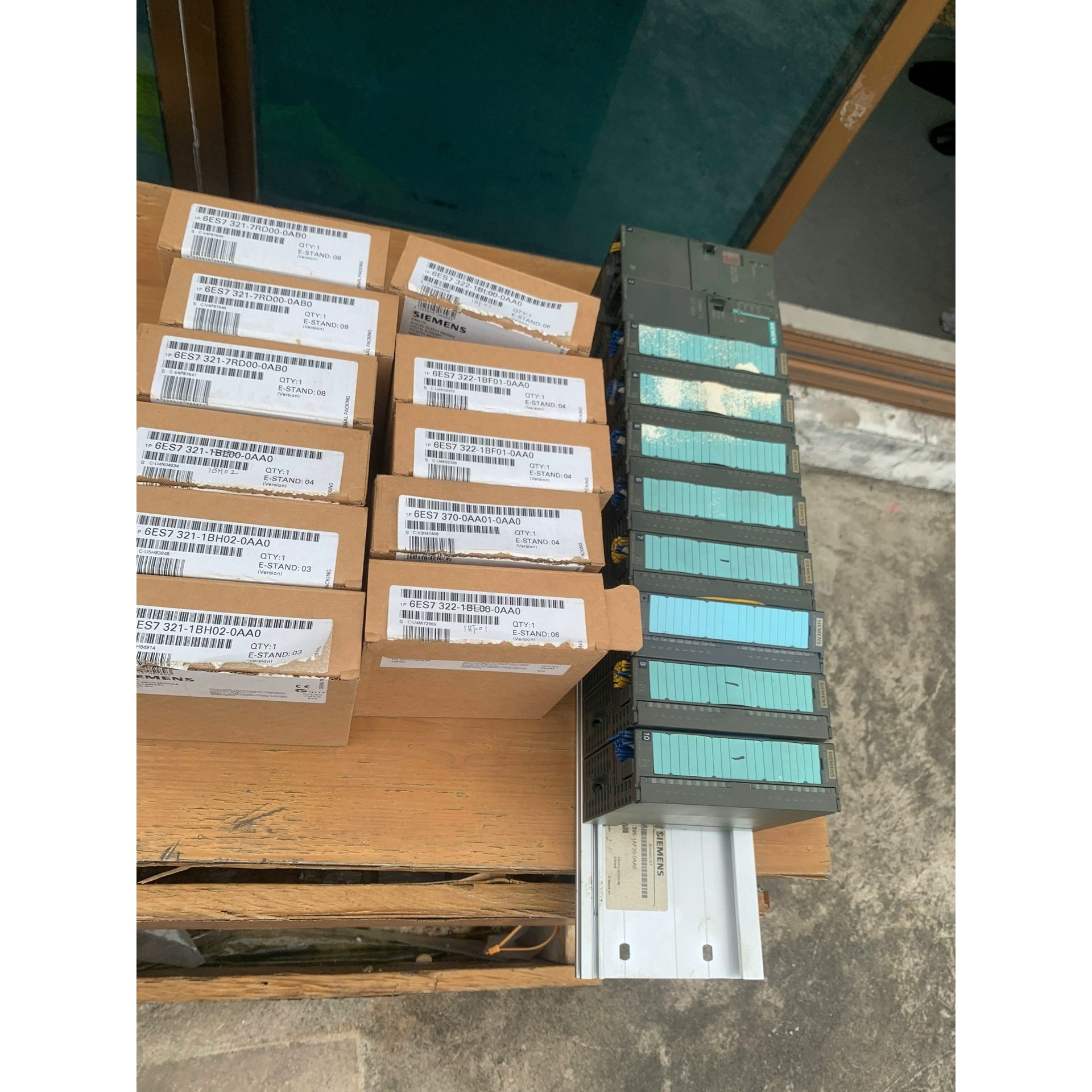 西门子PLC模块6ES7332-1BD01-0AA0 拍前请询价