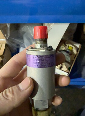 CCS压力传感器90G118-2  2200PSIG增压全新拍前请询价