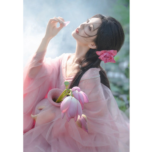 粉色直裾战国袍汉服女夏季古装荷花拍照衣服古风写真服装2026新款