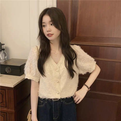 Real price apricot temperament V-neck gentle lace pearl button shirt vintage loose short sleeved top