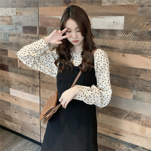 Real price! Back cross black strap skirt wave dot Round Neck Lace Long Sleeve Shirt two-piece set