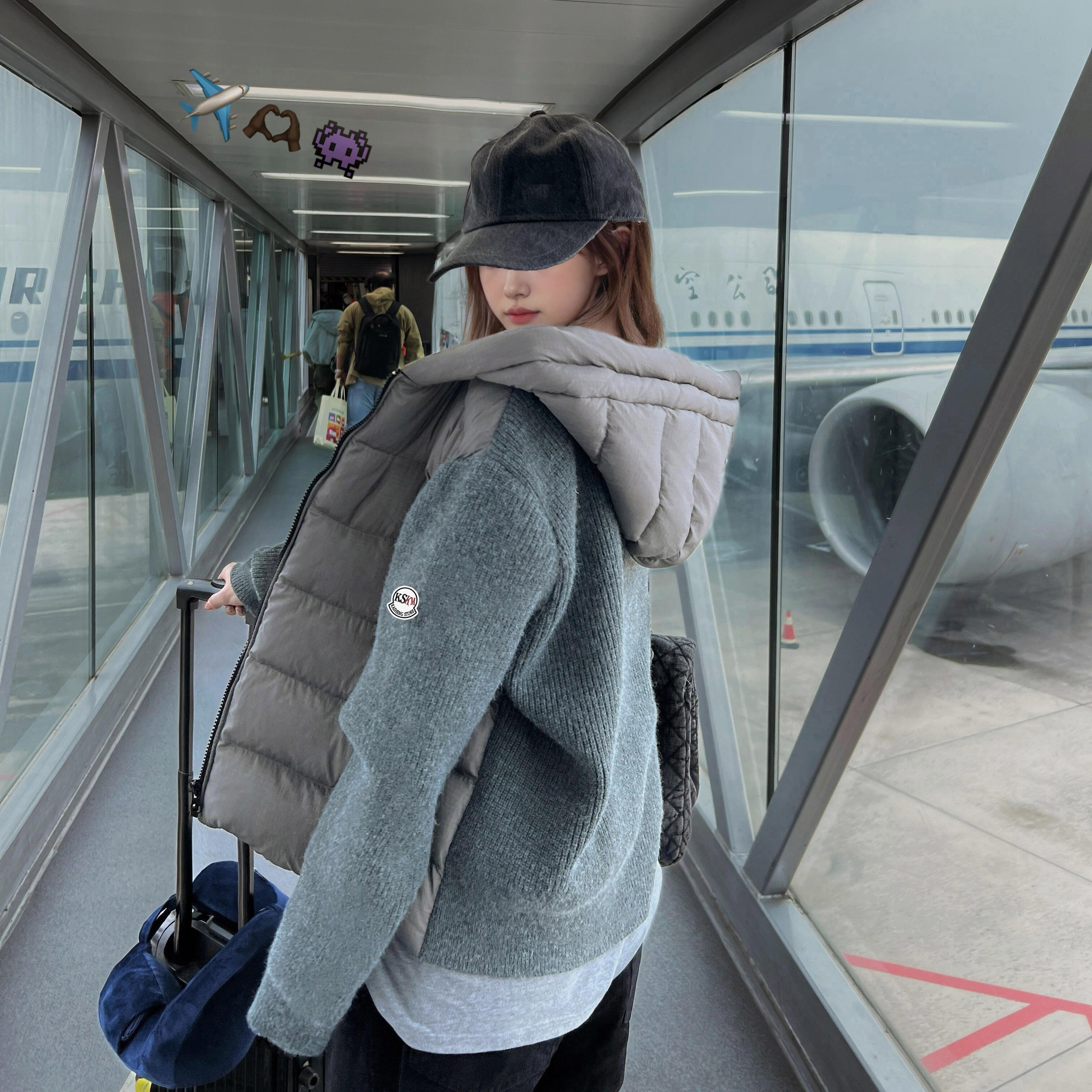 卡盛灰蓝色白鸭绒羽绒服