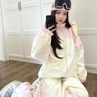 卡盛粉色滑雪服套装女2025秋冬新款甜甜圈超好看单双板滑雪场穿搭