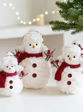 Cute Pink/Red Knitted Christmas Snowman Ornaments for Merry